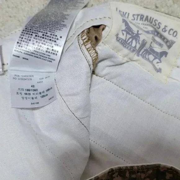 Levi's Strauss Cargo Shorts 42 Men's Digital Camouflage Military Heavyweight 11" - Picture 3 of 3